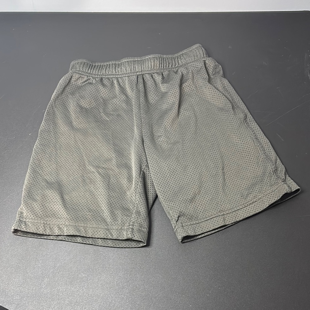 Nike - Athletic Shorts - Grey - Boys Youth Small